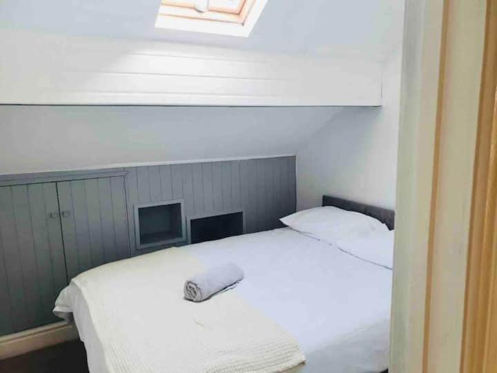 Ferienwohnung Cosy Top Floor Flat! Self Check-In & Free Parking Blackpool Exterior foto